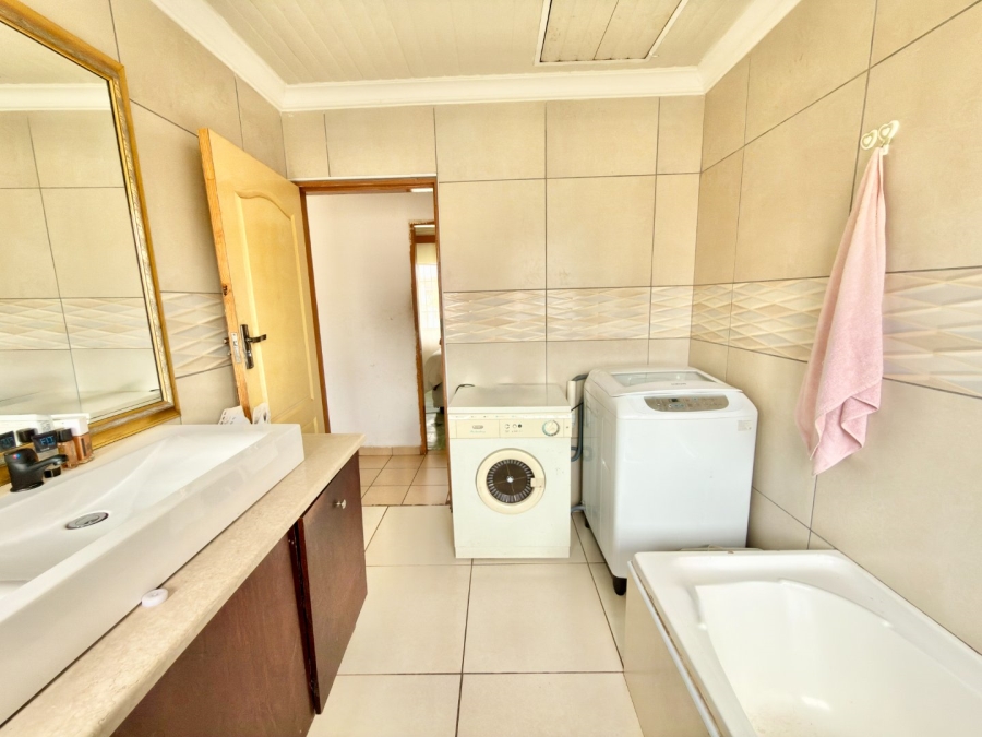 3 Bedroom Property for Sale in Lenasia Ext 1 Gauteng