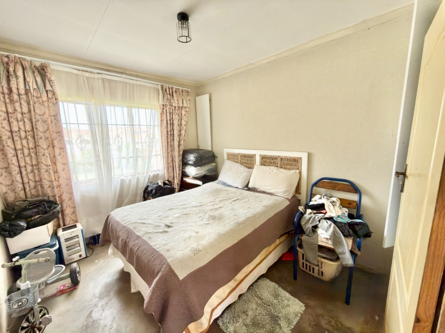 3 Bedroom Property for Sale in Lenasia Ext 1 Gauteng