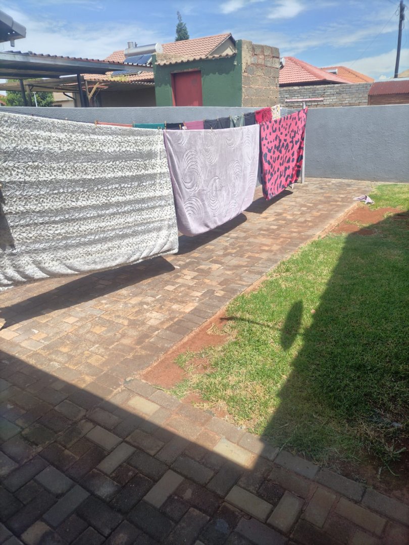 2 Bedroom Property for Sale in Dawn Park Gauteng