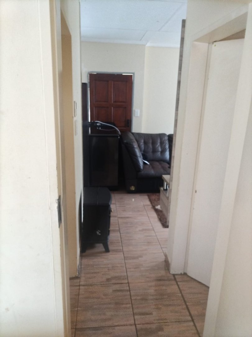 2 Bedroom Property for Sale in Dawn Park Gauteng