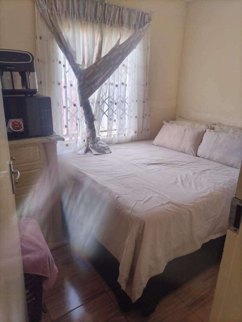 2 Bedroom Property for Sale in Dawn Park Gauteng