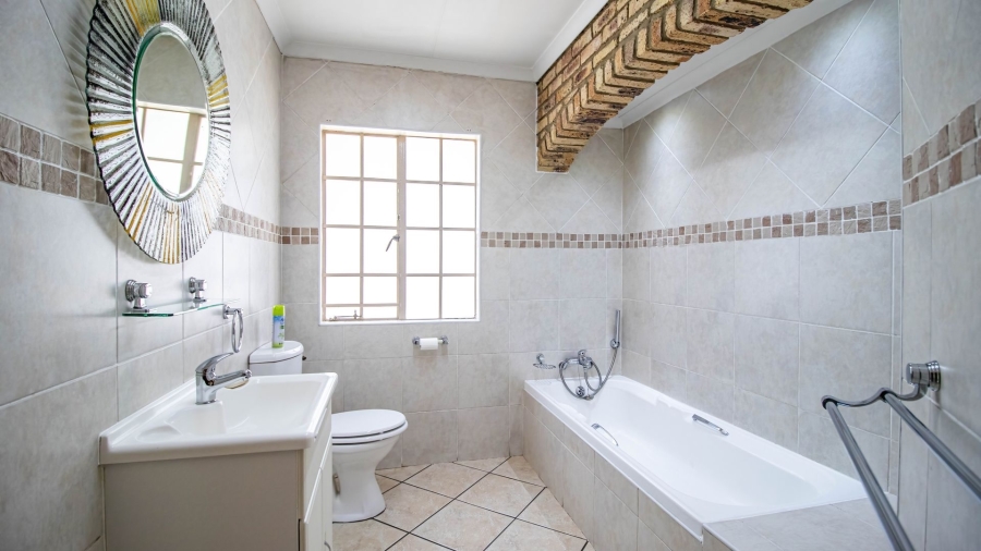 4 Bedroom Property for Sale in Sunward Park Gauteng