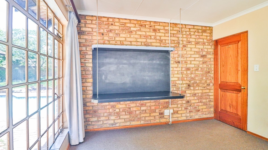 4 Bedroom Property for Sale in Sunward Park Gauteng