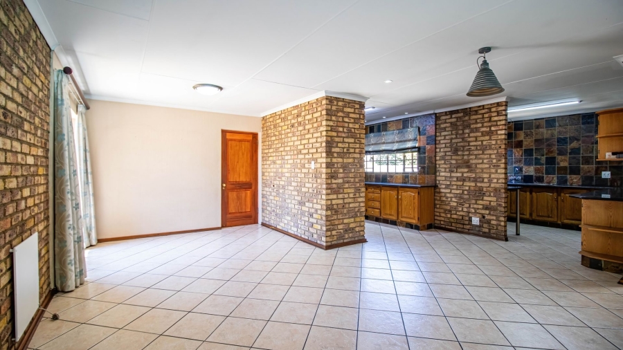 4 Bedroom Property for Sale in Sunward Park Gauteng
