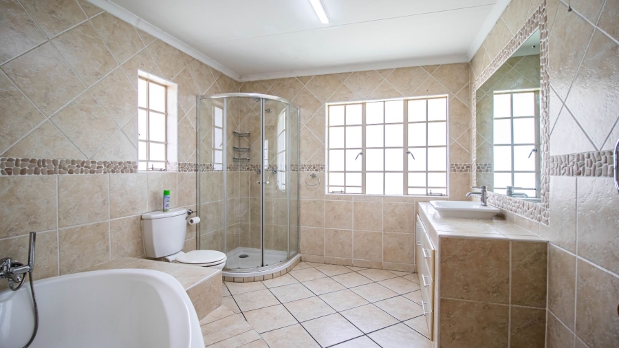 4 Bedroom Property for Sale in Sunward Park Gauteng