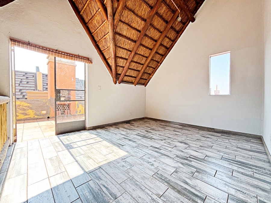 2 Bedroom Property for Sale in Clubview Gauteng