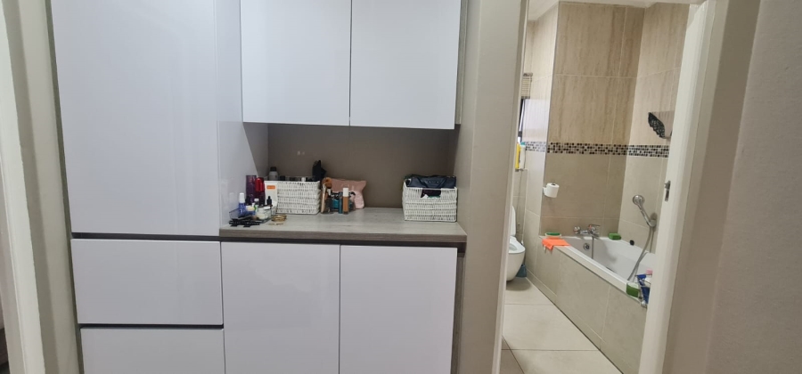 2 Bedroom Property for Sale in Waterstone Park Gauteng