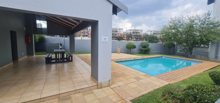 2 Bedroom Property for Sale in Waterstone Park Gauteng