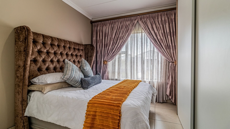 2 Bedroom Property for Sale in Waterstone Park Gauteng