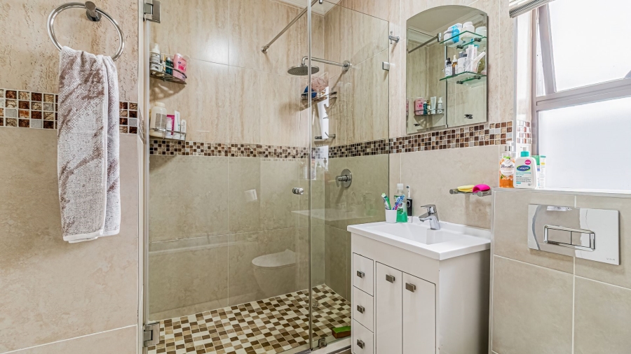 2 Bedroom Property for Sale in Waterstone Park Gauteng