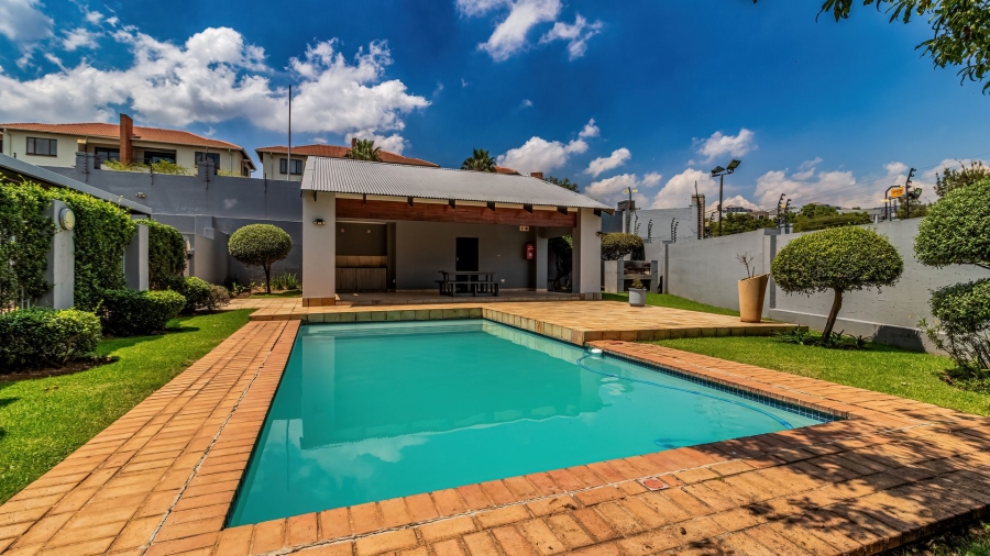 2 Bedroom Property for Sale in Waterstone Park Gauteng