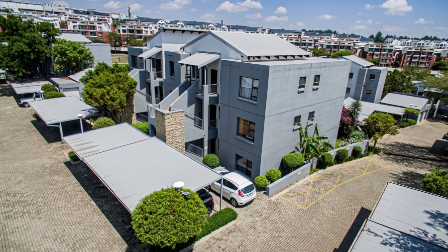 2 Bedroom Property for Sale in Waterstone Park Gauteng