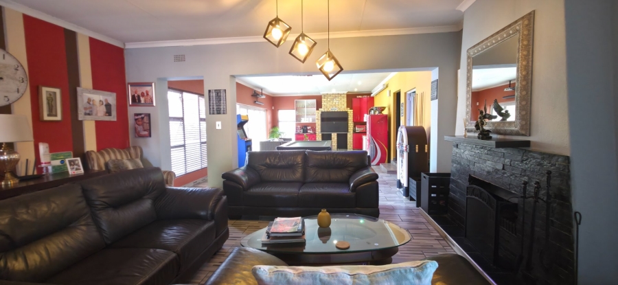 4 Bedroom Property for Sale in Brackendowns Gauteng