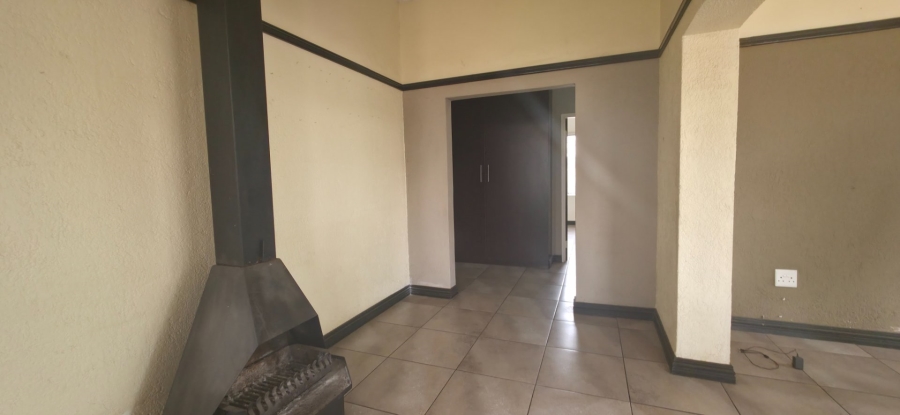 4 Bedroom Property for Sale in Florentia Gauteng