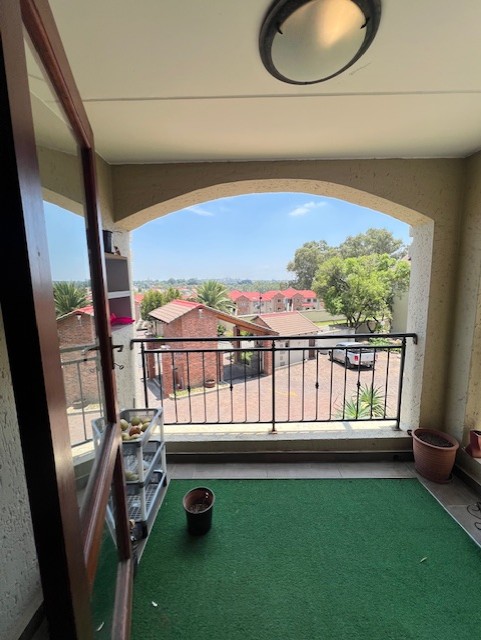 To Let 2 Bedroom Property for Rent in Randpark Ridge Gauteng