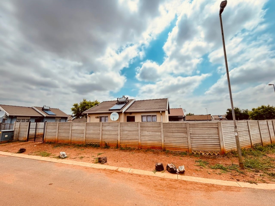 2 Bedroom Property for Sale in Sky City Gauteng