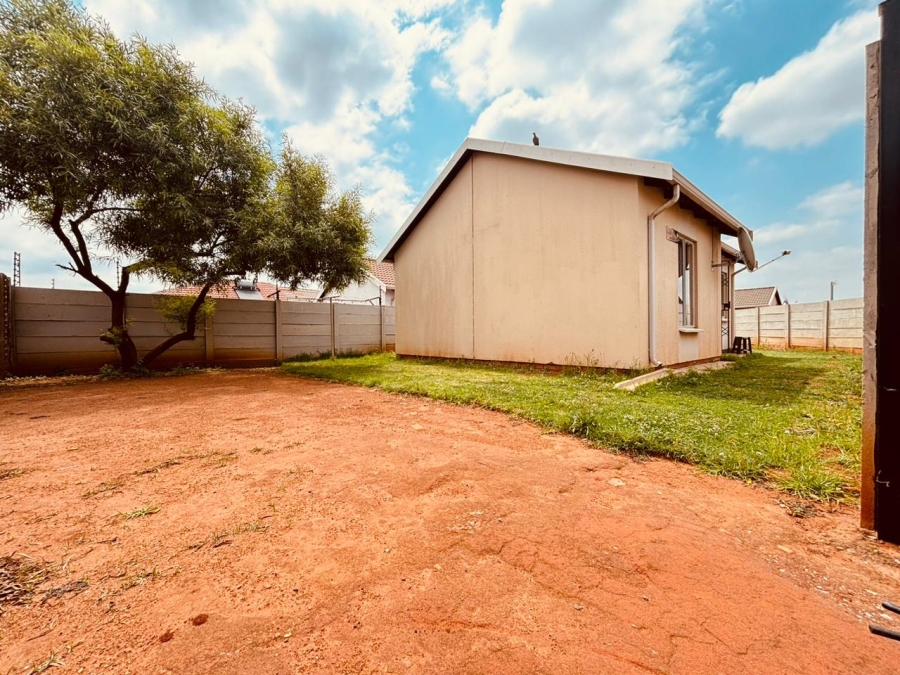 2 Bedroom Property for Sale in Sky City Gauteng