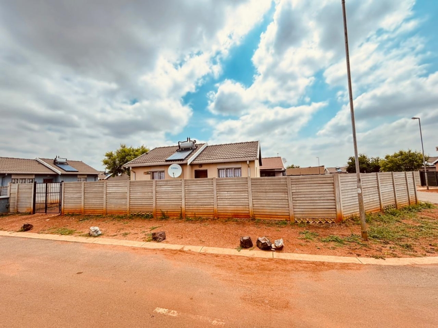 2 Bedroom Property for Sale in Sky City Gauteng