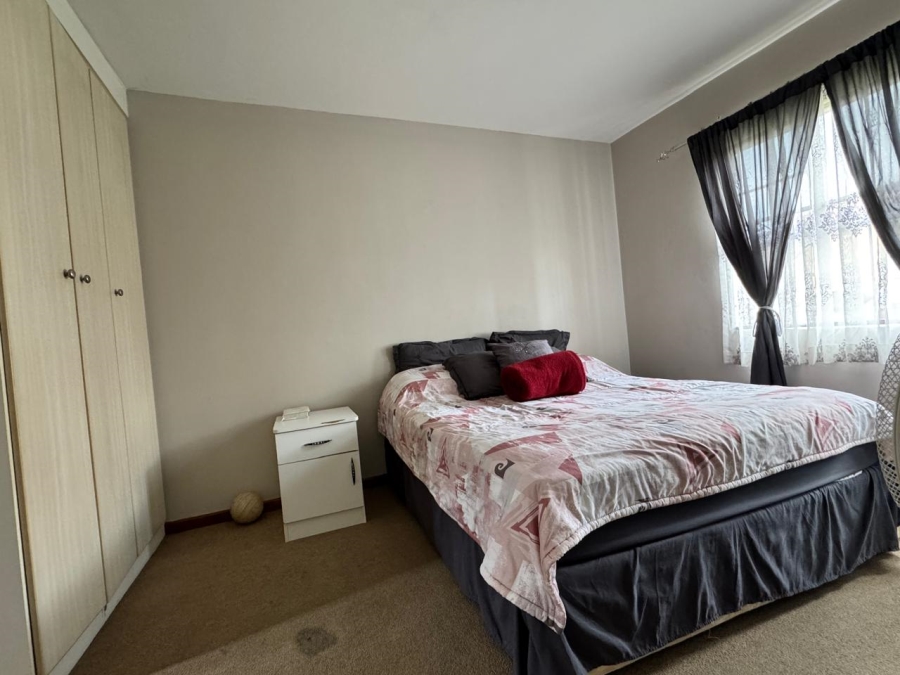 2 Bedroom Property for Sale in Noordwyk Gauteng