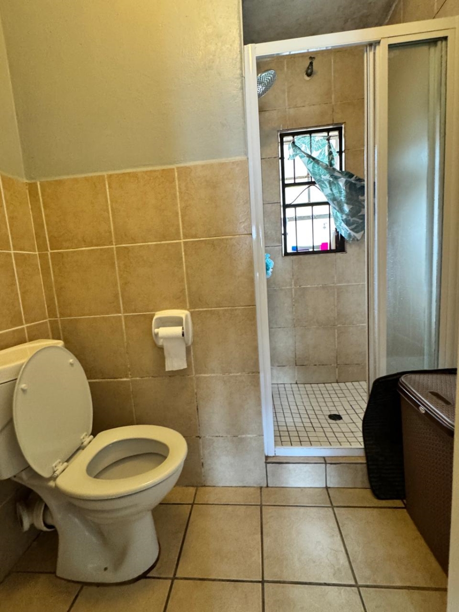 2 Bedroom Property for Sale in Noordwyk Gauteng