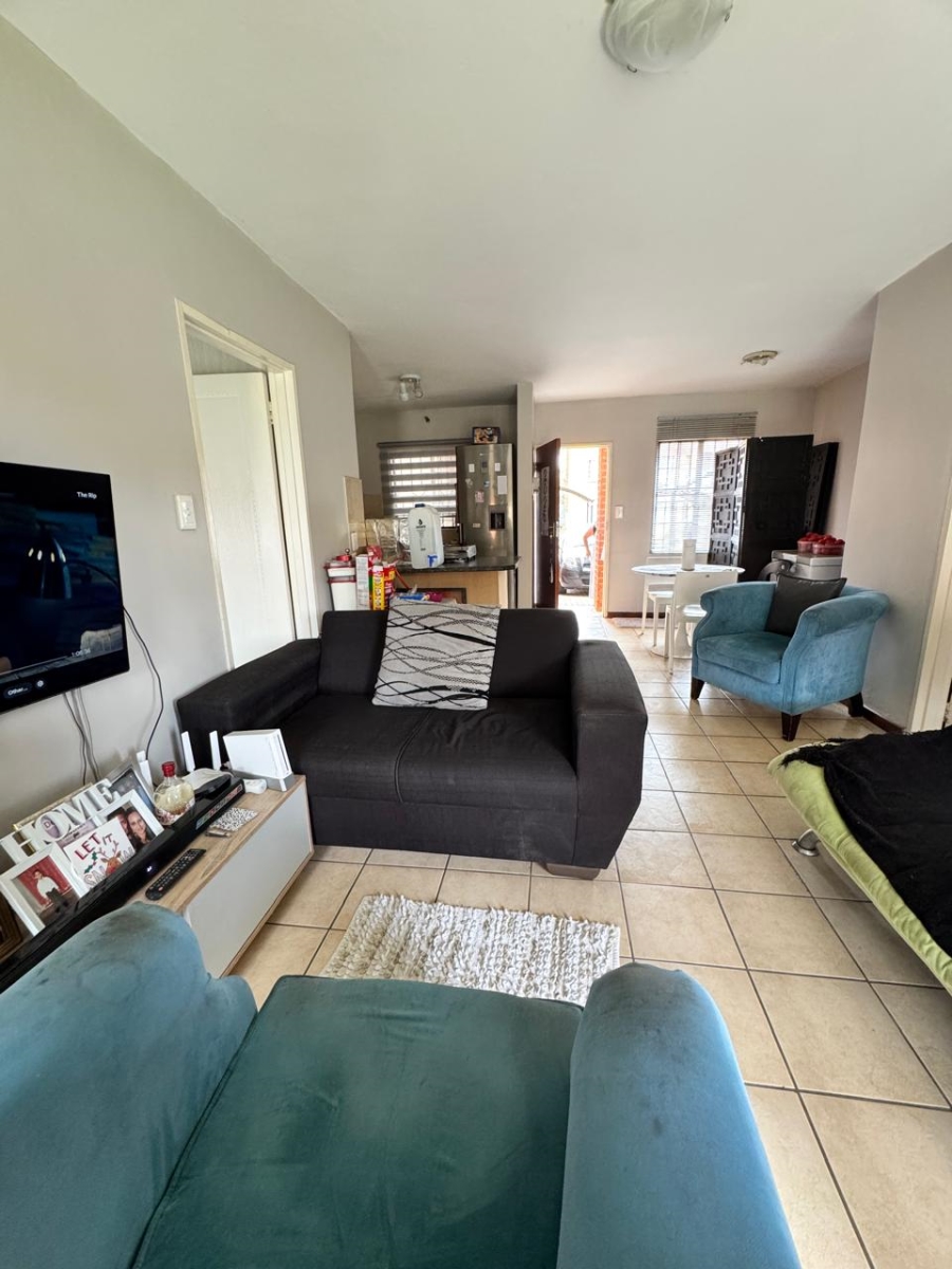 2 Bedroom Property for Sale in Noordwyk Gauteng