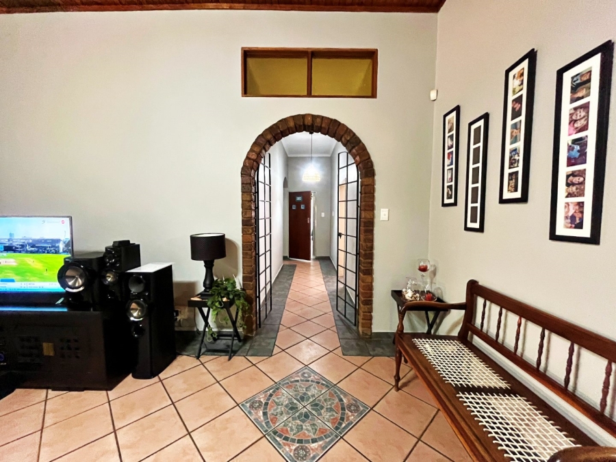 4 Bedroom Property for Sale in Wierda Park Gauteng