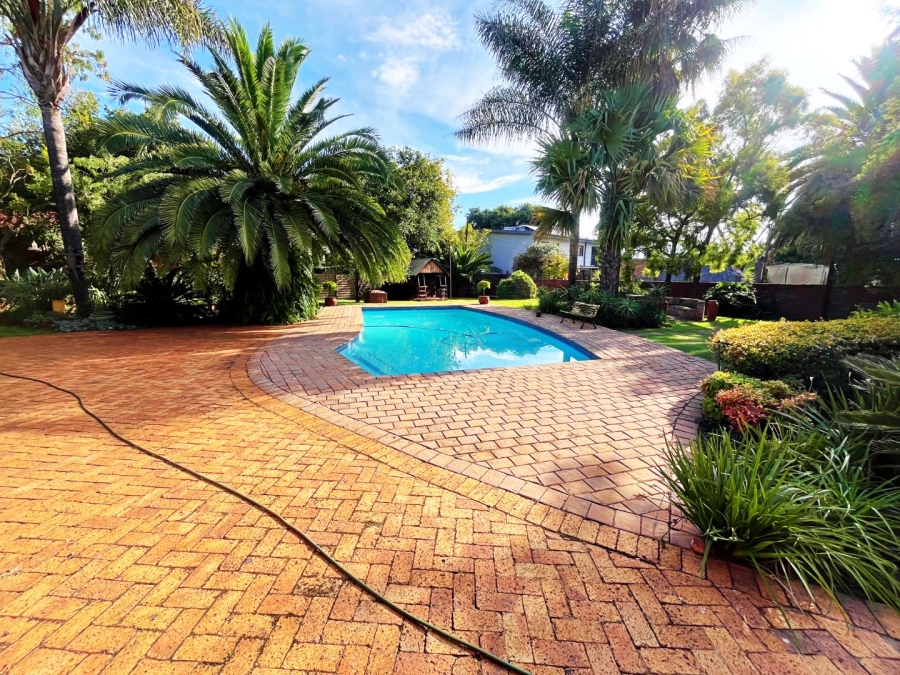 4 Bedroom Property for Sale in Wierda Park Gauteng