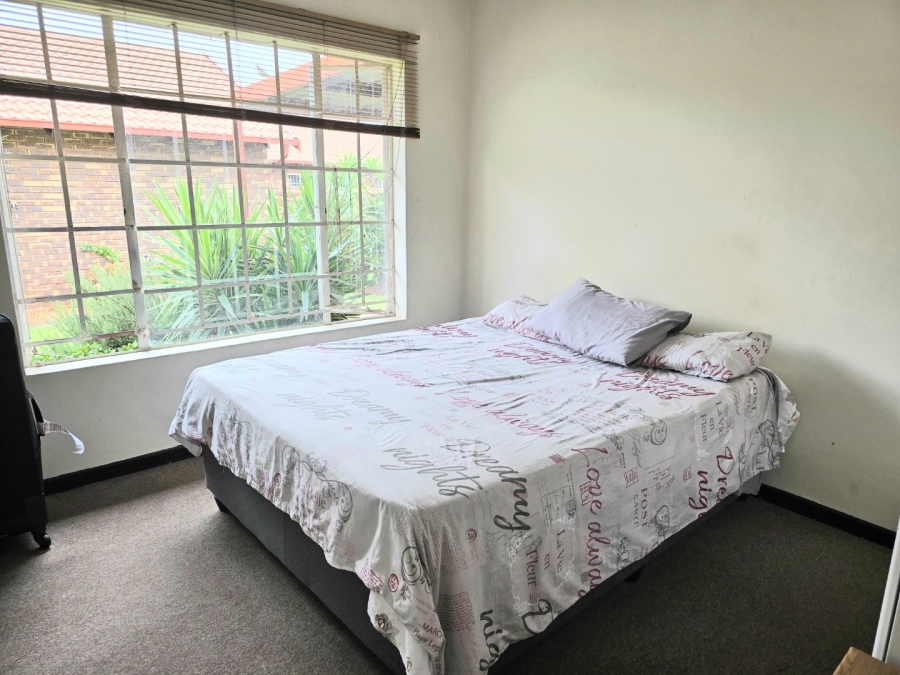 2 Bedroom Property for Sale in Meyerspark Gauteng
