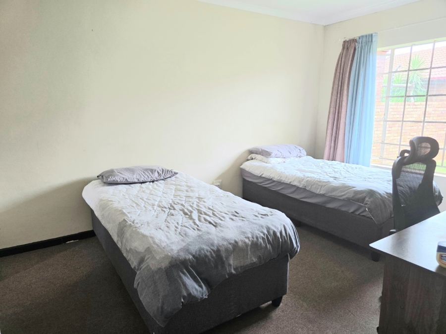 2 Bedroom Property for Sale in Meyerspark Gauteng