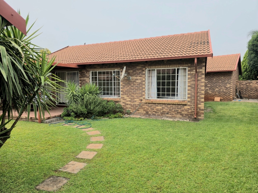2 Bedroom Property for Sale in Meyerspark Gauteng