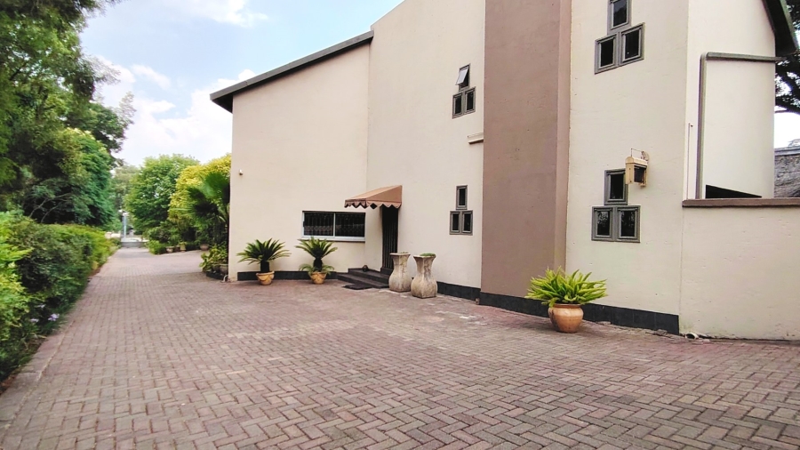 4 Bedroom Property for Sale in Vanderbijlpark SW 5 Gauteng