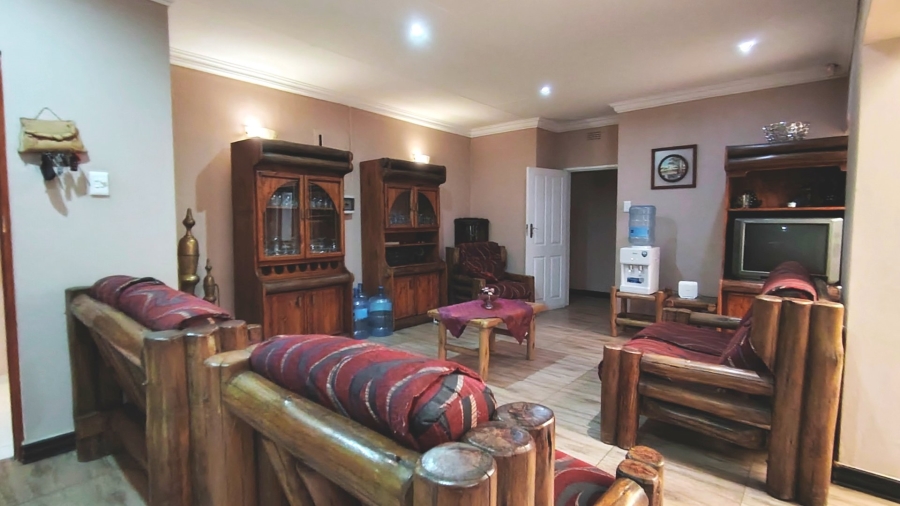 4 Bedroom Property for Sale in Vanderbijlpark SW 5 Gauteng