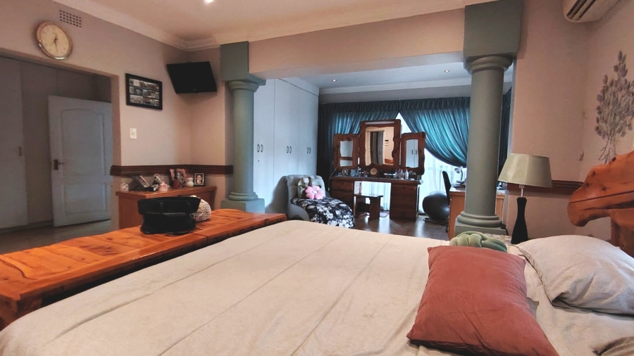 4 Bedroom Property for Sale in Vanderbijlpark SW 5 Gauteng