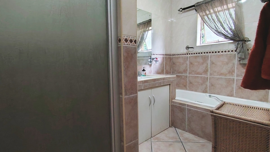 4 Bedroom Property for Sale in Vanderbijlpark SW 5 Gauteng