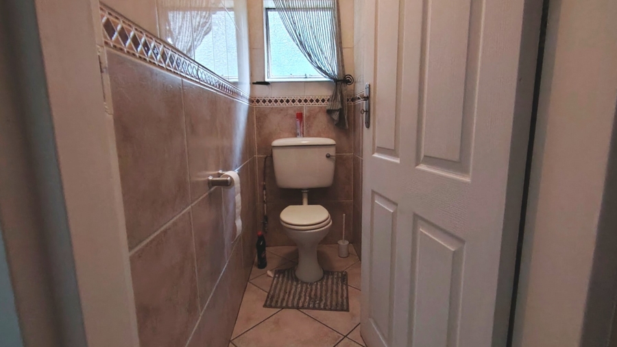 4 Bedroom Property for Sale in Vanderbijlpark SW 5 Gauteng