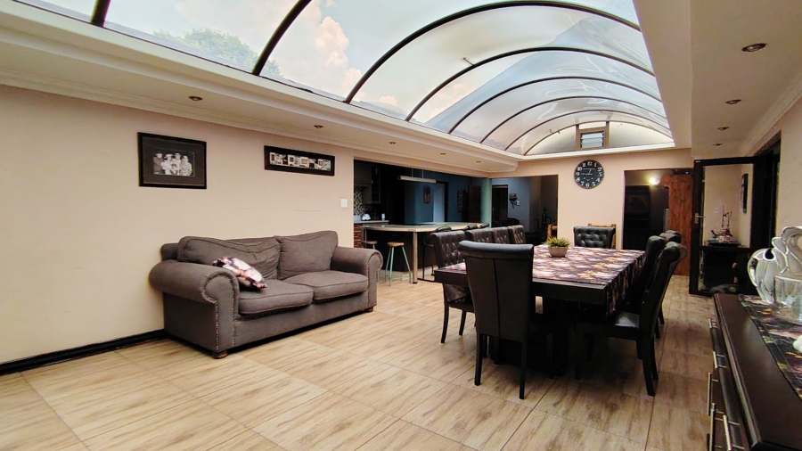 4 Bedroom Property for Sale in Vanderbijlpark SW 5 Gauteng