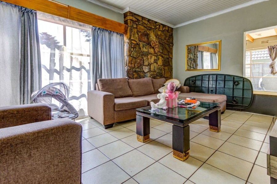 3 Bedroom Property for Sale in Birch Acres Gauteng