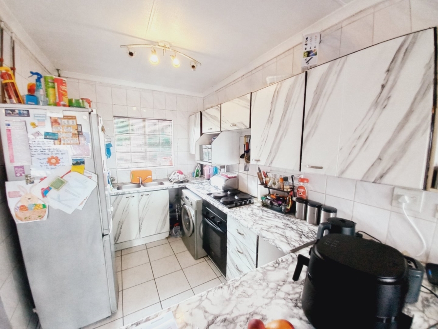 2 Bedroom Property for Sale in Eden Glen Gauteng