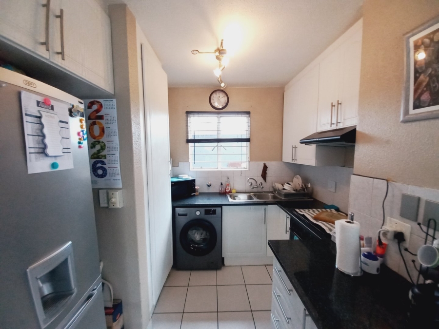 3 Bedroom Property for Sale in Buurendal Gauteng