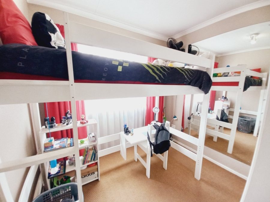 3 Bedroom Property for Sale in Buurendal Gauteng