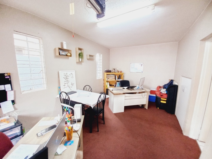 3 Bedroom Property for Sale in Buurendal Gauteng