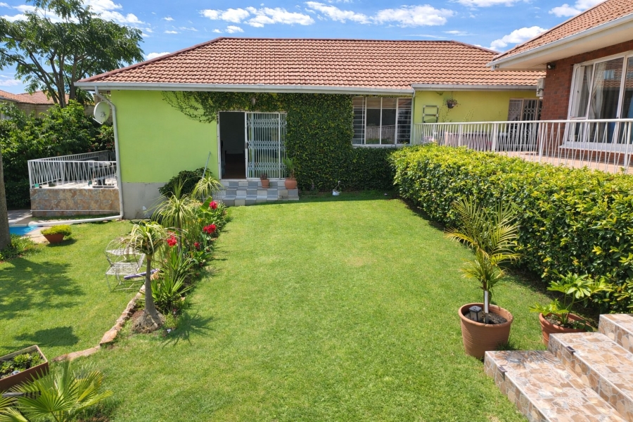 5 Bedroom Property for Sale in Florida Hills Gauteng