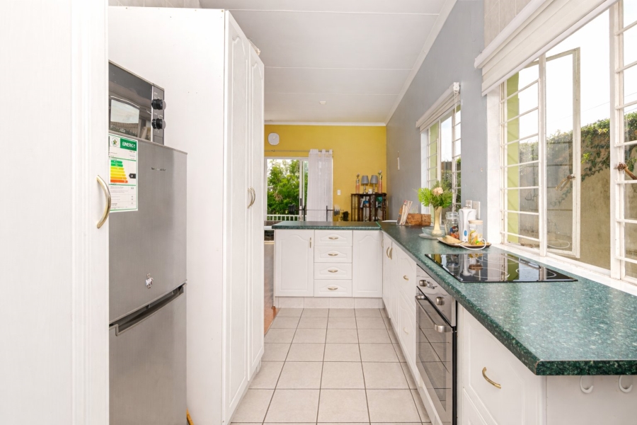 5 Bedroom Property for Sale in Florida Hills Gauteng