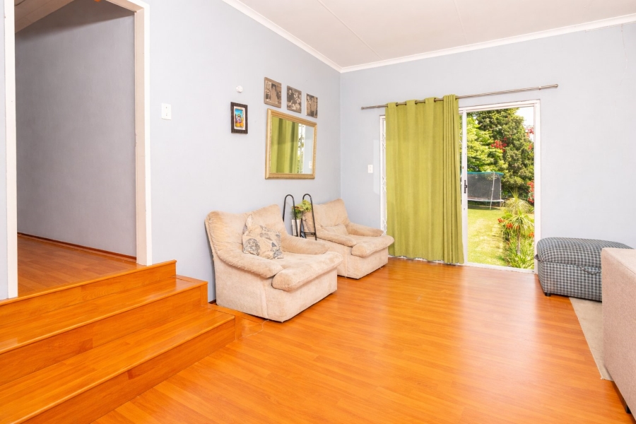 5 Bedroom Property for Sale in Florida Hills Gauteng