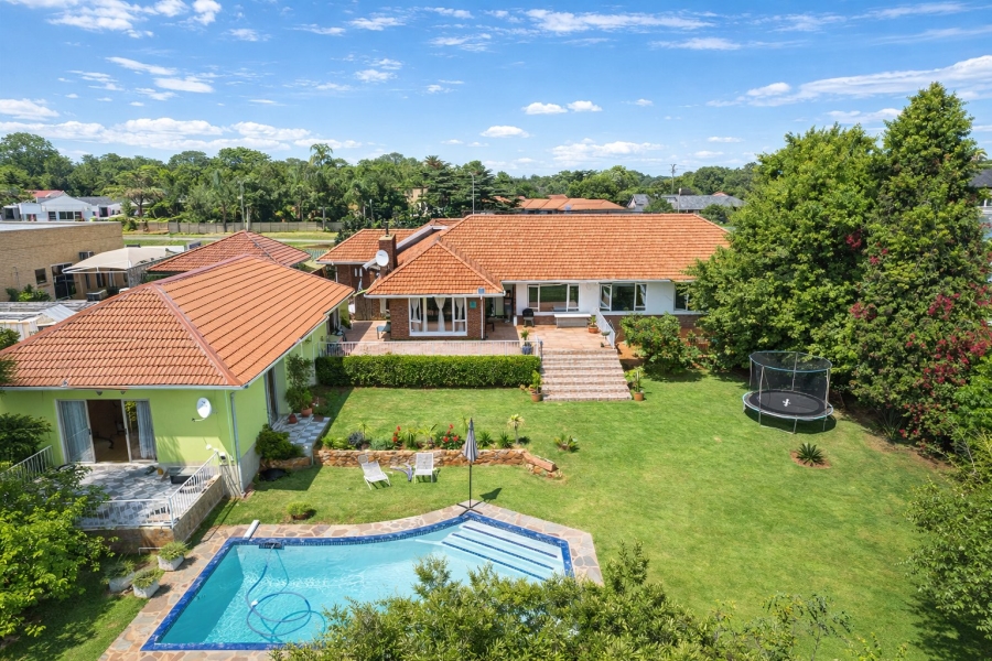 5 Bedroom Property for Sale in Florida Hills Gauteng