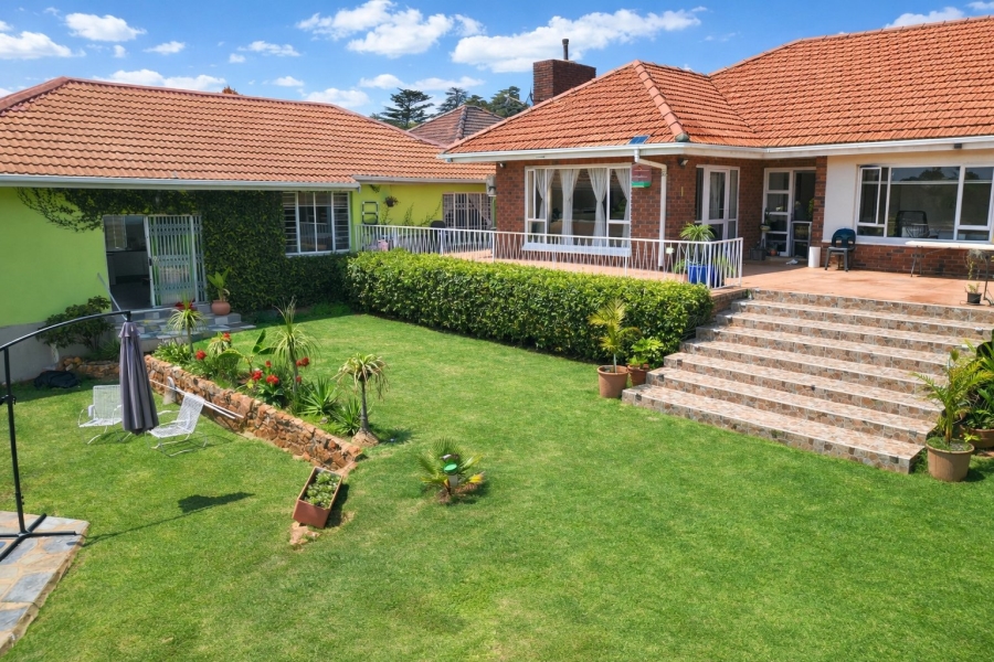 5 Bedroom Property for Sale in Florida Hills Gauteng