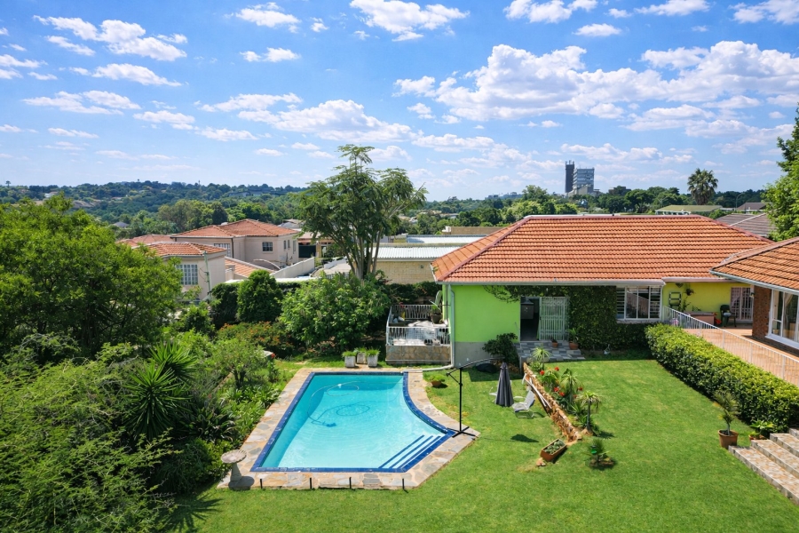 5 Bedroom Property for Sale in Florida Hills Gauteng