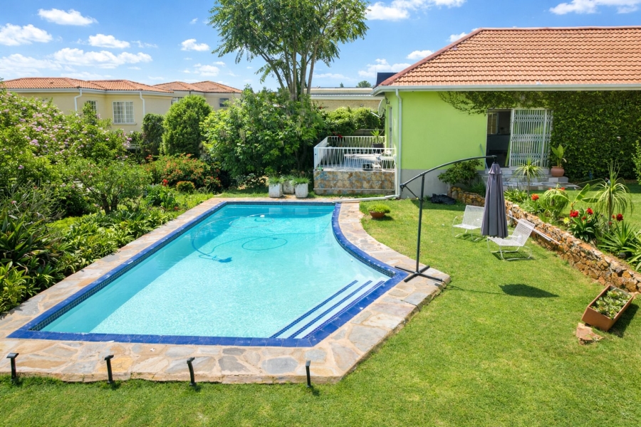 5 Bedroom Property for Sale in Florida Hills Gauteng