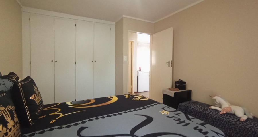 2 Bedroom Property for Sale in The Reeds Gauteng