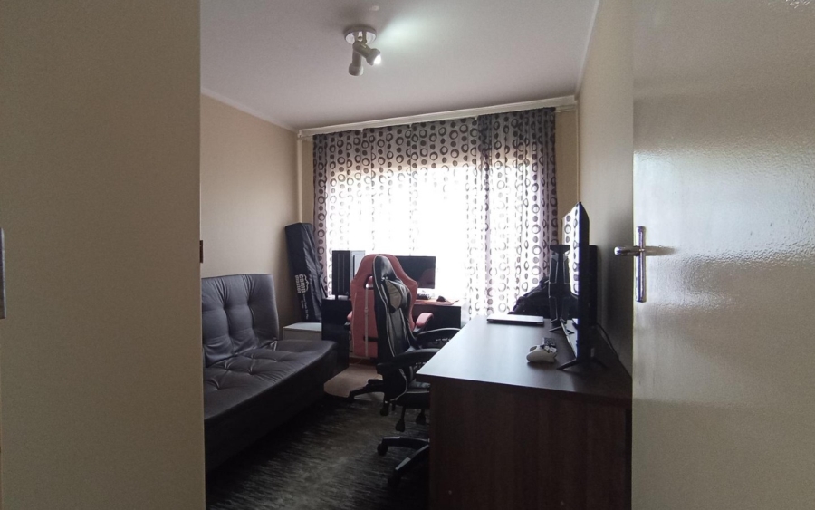 2 Bedroom Property for Sale in The Reeds Gauteng